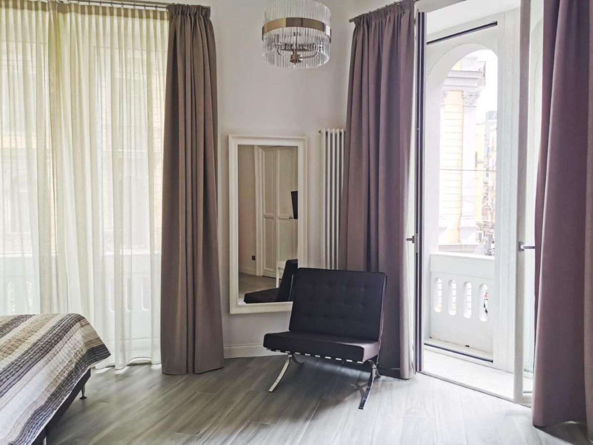 Duomo Platinum Apartments Неаполь Экстерьер фото