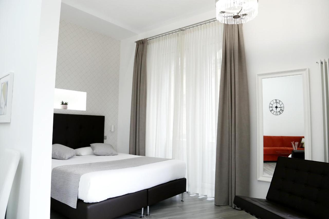 Duomo Platinum Apartments Неаполь Экстерьер фото