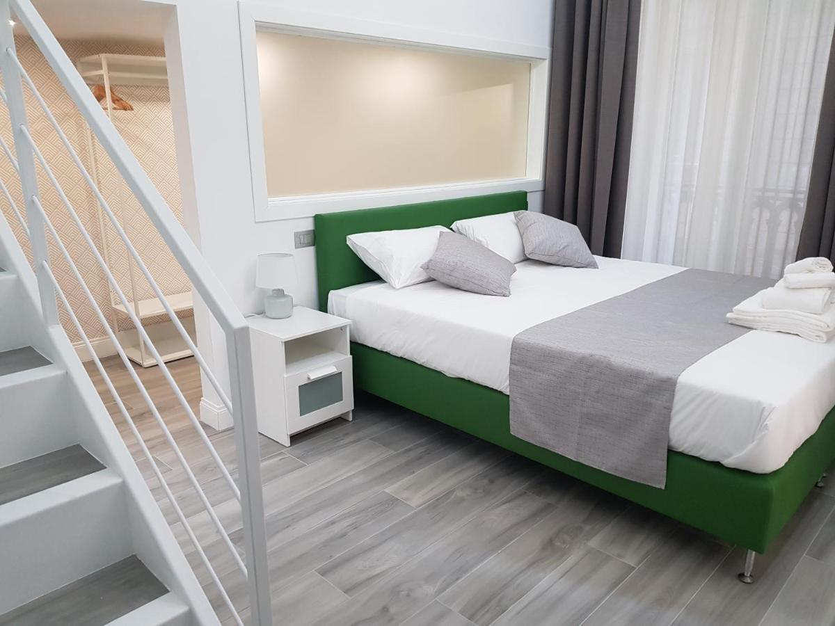 Duomo Platinum Apartments Неаполь Экстерьер фото