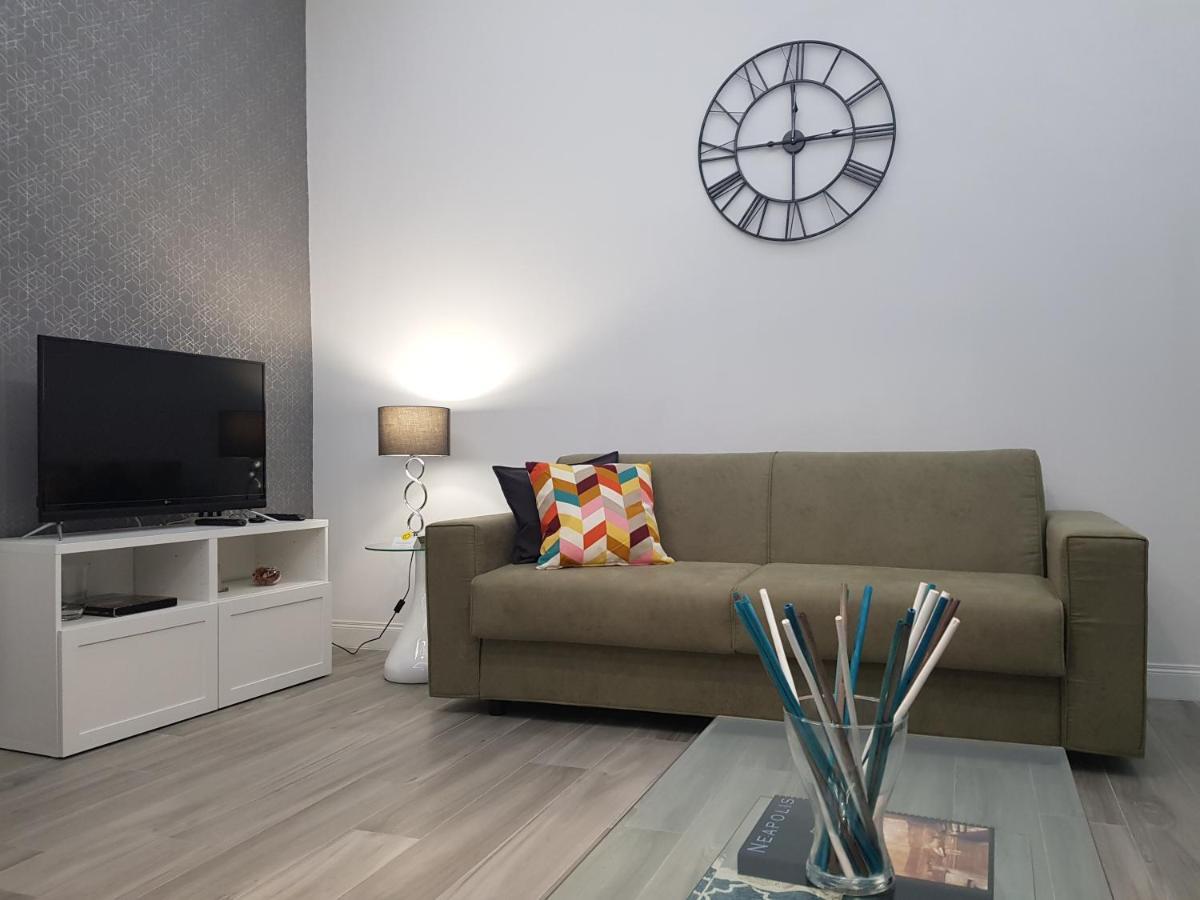 Duomo Platinum Apartments Неаполь Экстерьер фото