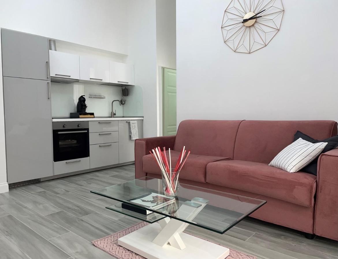 Duomo Platinum Apartments Неаполь Экстерьер фото