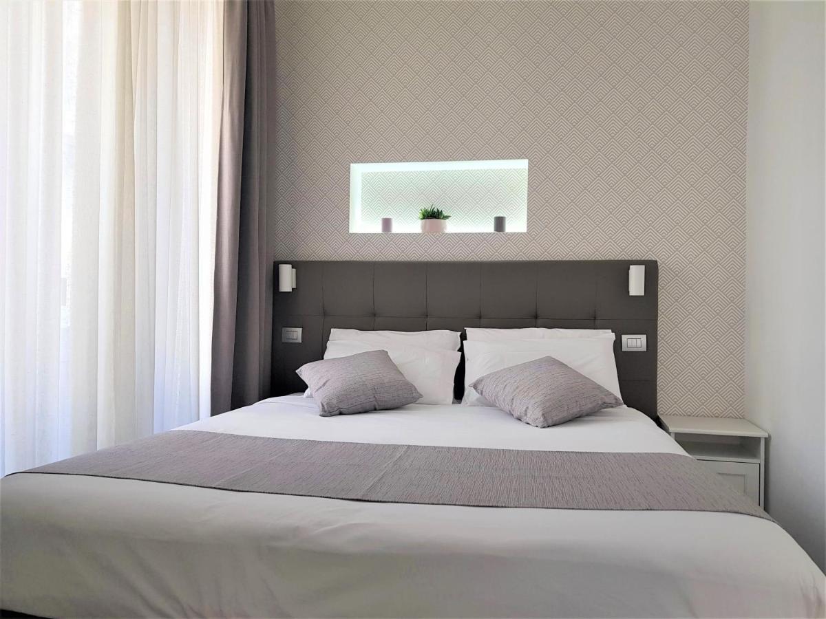 Duomo Platinum Apartments Неаполь Экстерьер фото