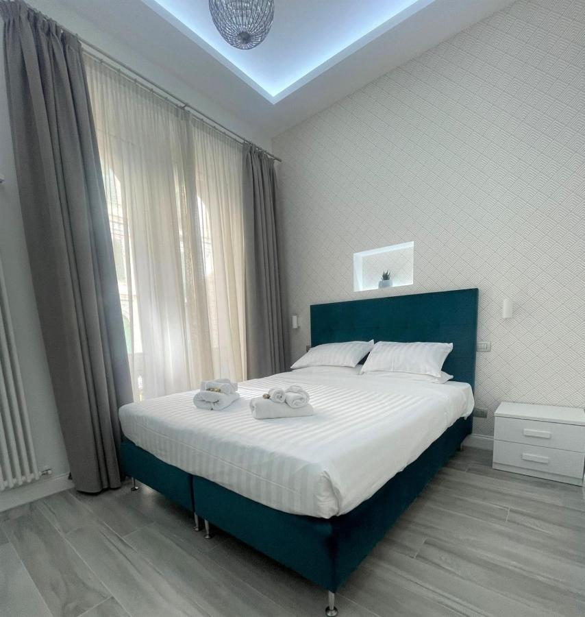Duomo Platinum Apartments Неаполь Экстерьер фото